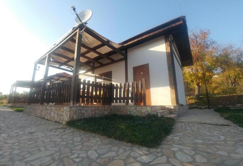 Бунгало Стандарт, Complex Magura