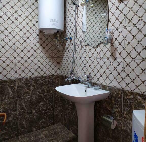 マウンテンビュースタンダードルーム, Alex Hotel In Shinuhayr