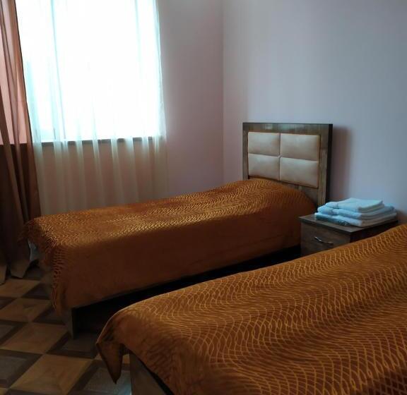 マウンテンビュースタンダードルーム, Alex Hotel In Shinuhayr