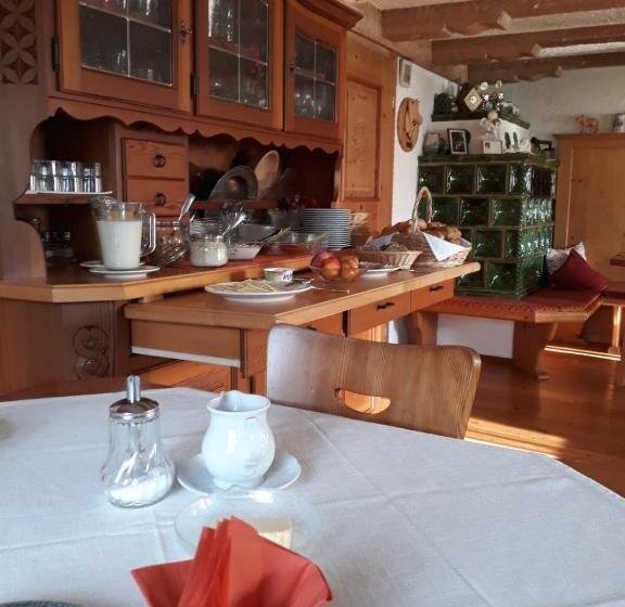 Трехместный Номер Стандарт с Балконом, Bauernhof Kotz