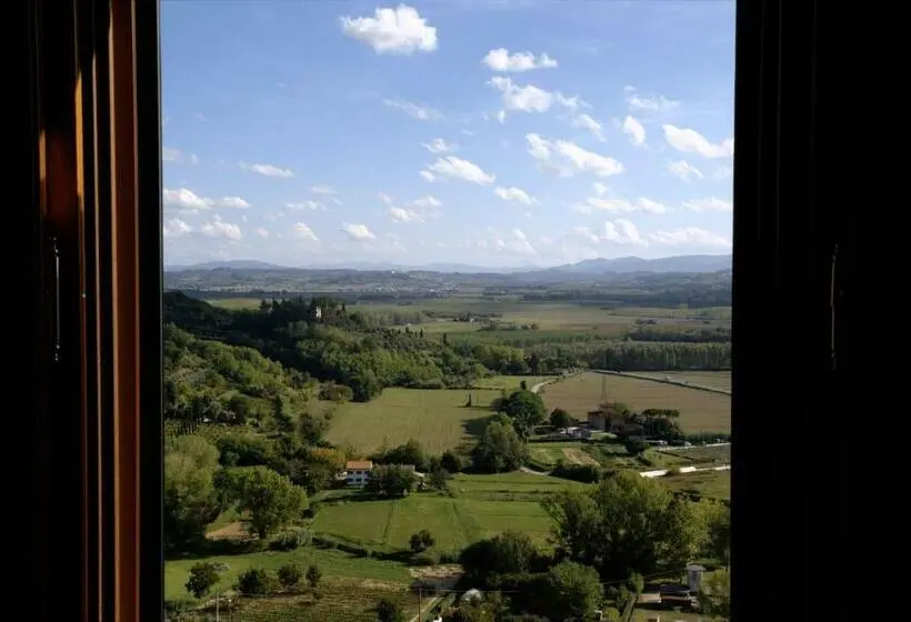 デラックスルーム, I Tre Poderi 1872