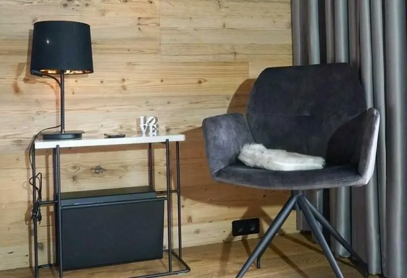 デラックスルーム, Skilodge Oberlech