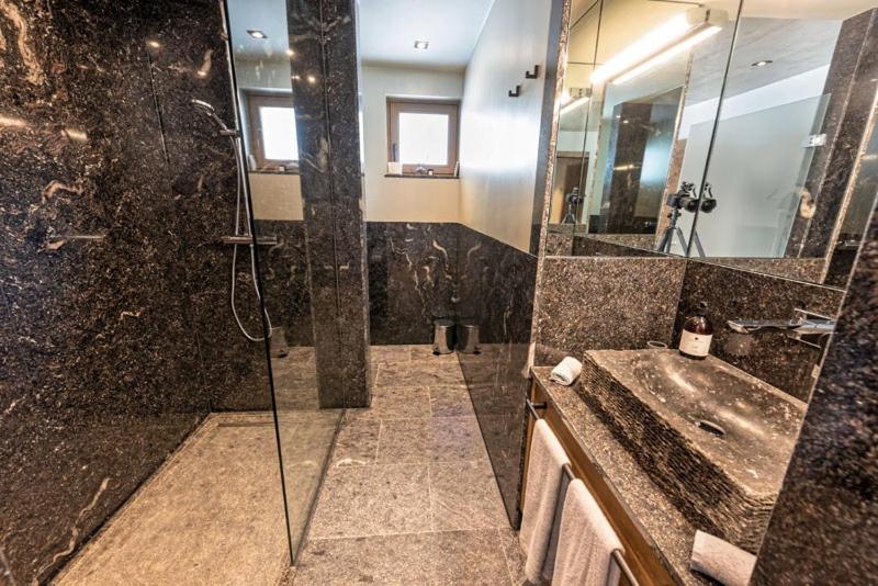 デラックスルーム, Skilodge Oberlech