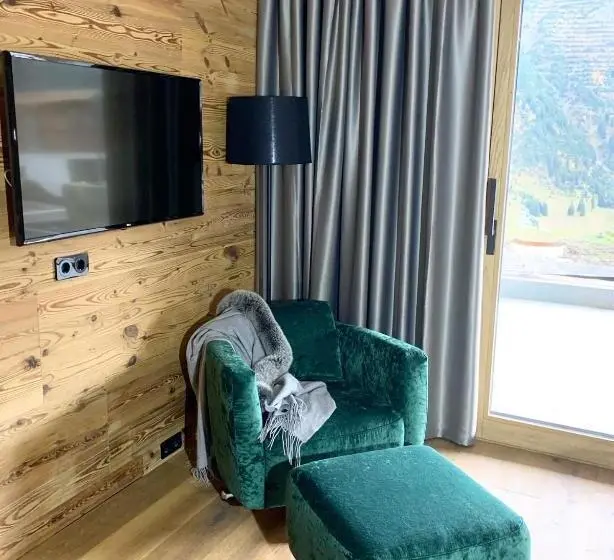 デラックスルーム, Skilodge Oberlech