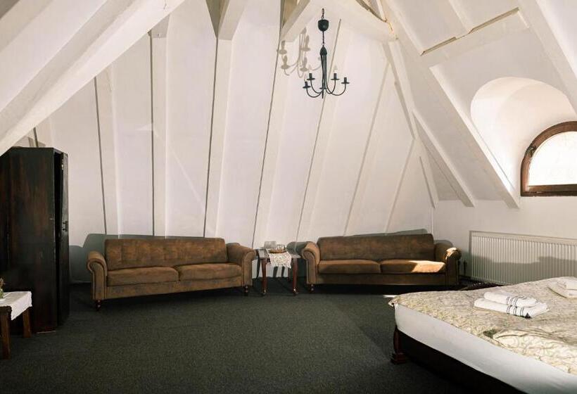 Семейное Студио, Casa Thea Cheile Nerei