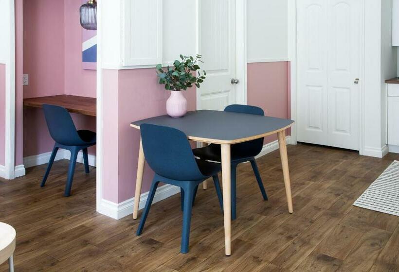 Suite, Crazy Creek Resort