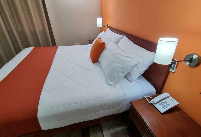 سوییت, Ensenada