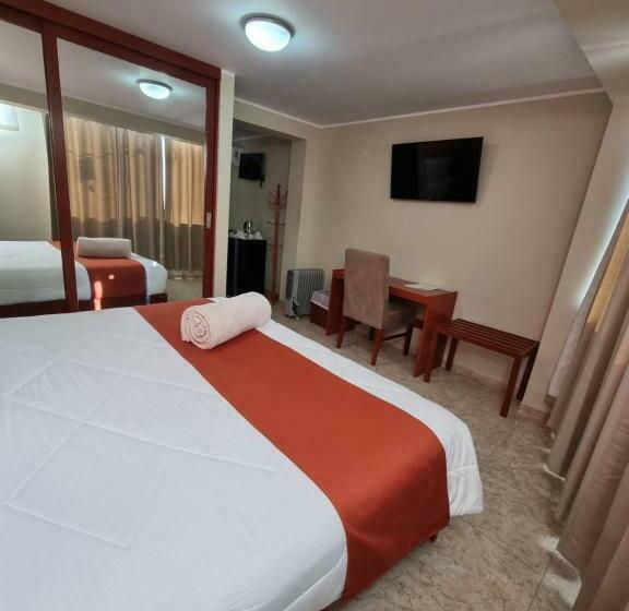 سوییت, Ensenada