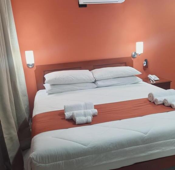 سوییت جونیور, Ensenada