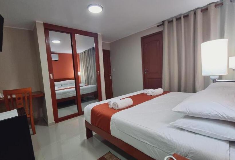 سوییت جونیور, Ensenada