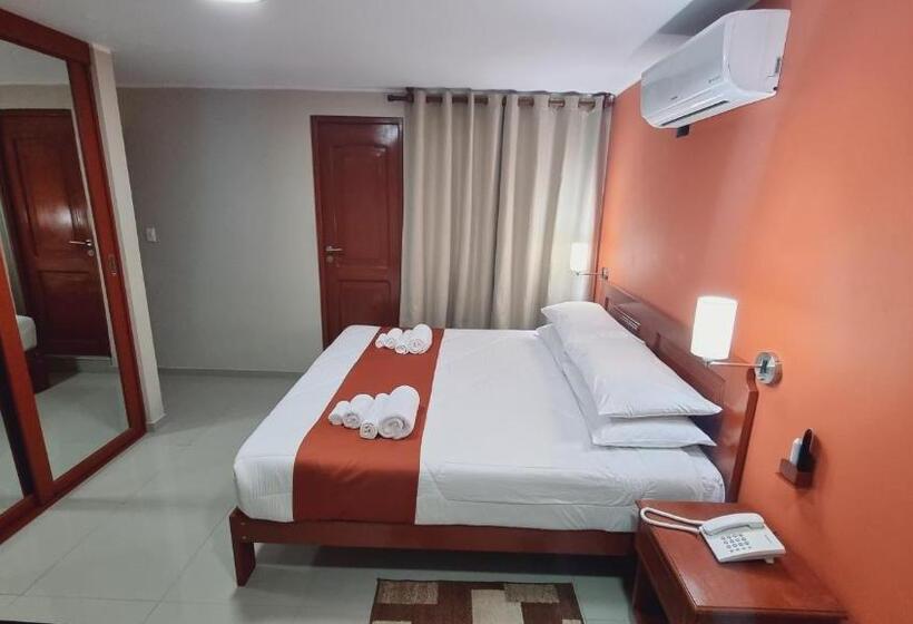 سوییت جونیور, Ensenada