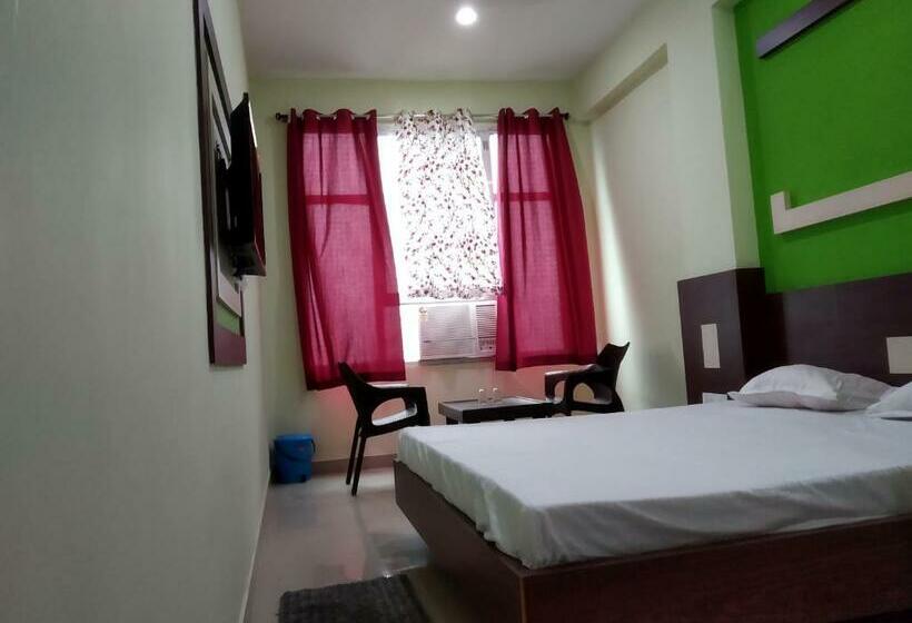 غرفة قياسية, Shree Hari