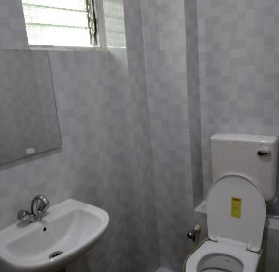 غرفة قياسية, Shree Hari