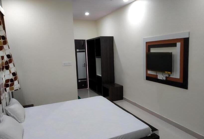 غرفة قياسية, Shree Hari