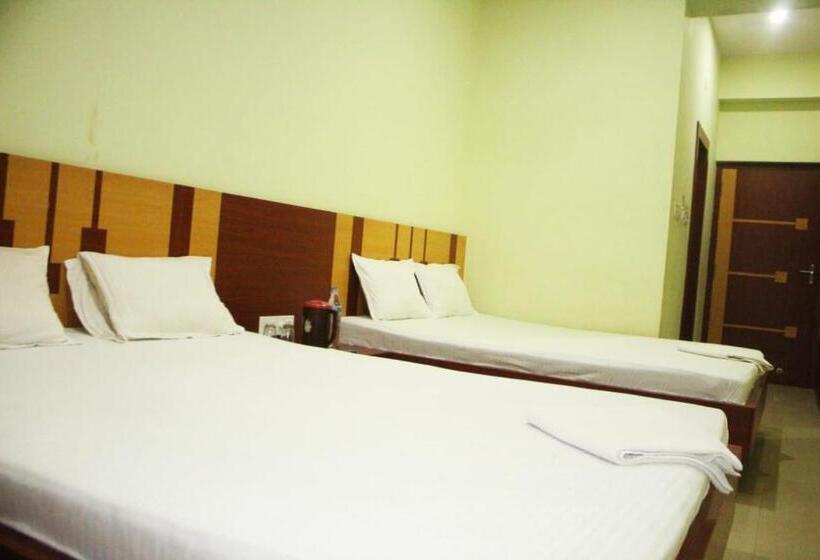 غرفة ديلوكس, Shree Hari