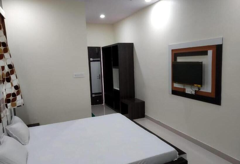 غرفة قياسية, Shree Hari