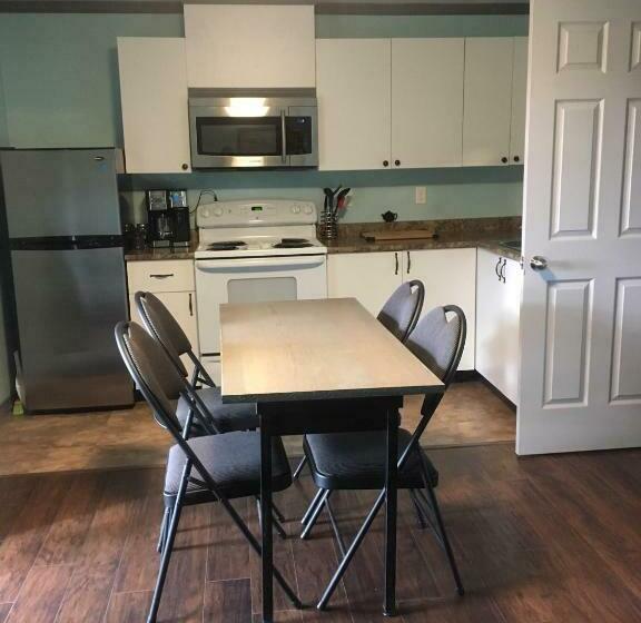 Folyóra Néző Suite, Jemseg Lakeview Motel