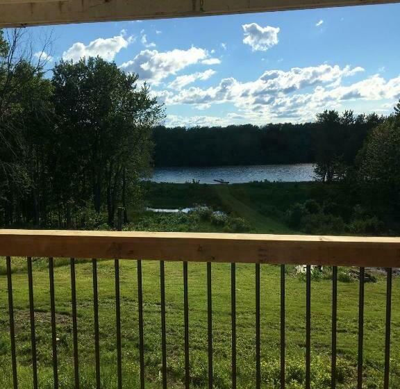 Folyóra Néző Suite, Jemseg Lakeview Motel