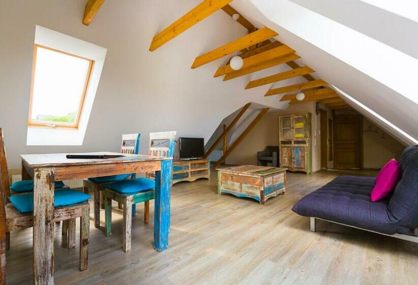 جناح, Landhaus Engel