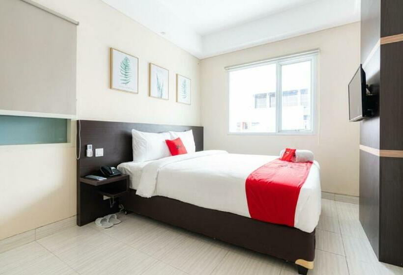 חדר דלוקס, Reddoorz Plus At Harvest Inn Panakkukang