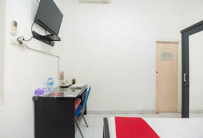 スタンダードルーム, Reddoorz Syariah Near Grand Galaxy Park