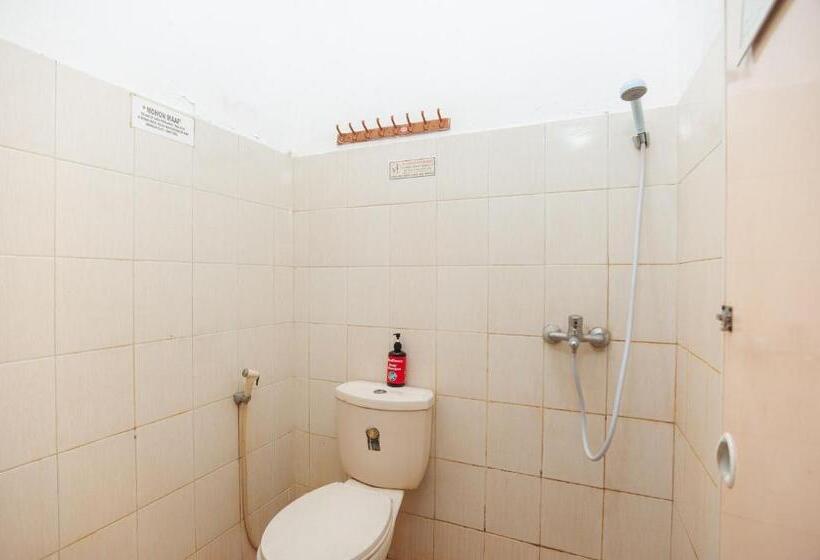 غرفة إقتصادية, Reddoorz Syariah Near Grand Galaxy Park