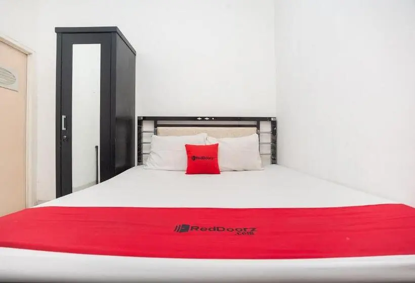エコノミールーム, Reddoorz Syariah Near Grand Galaxy Park