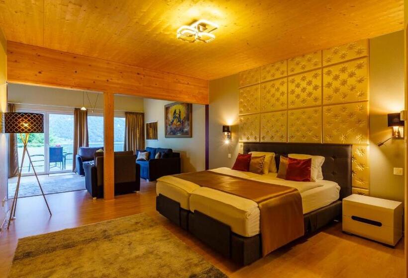 Suite with lake view, Seeblick Smart Hotel Rössli