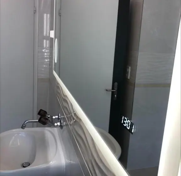 スタンダードシングルルーム, Seeblick Smart Hotel Rössli