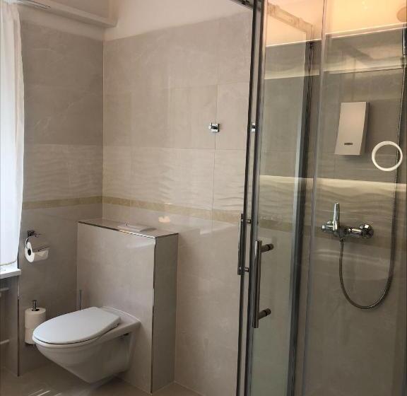 Номер Стандарт Совместная Ванная, Seeblick Smart Hotel Rössli