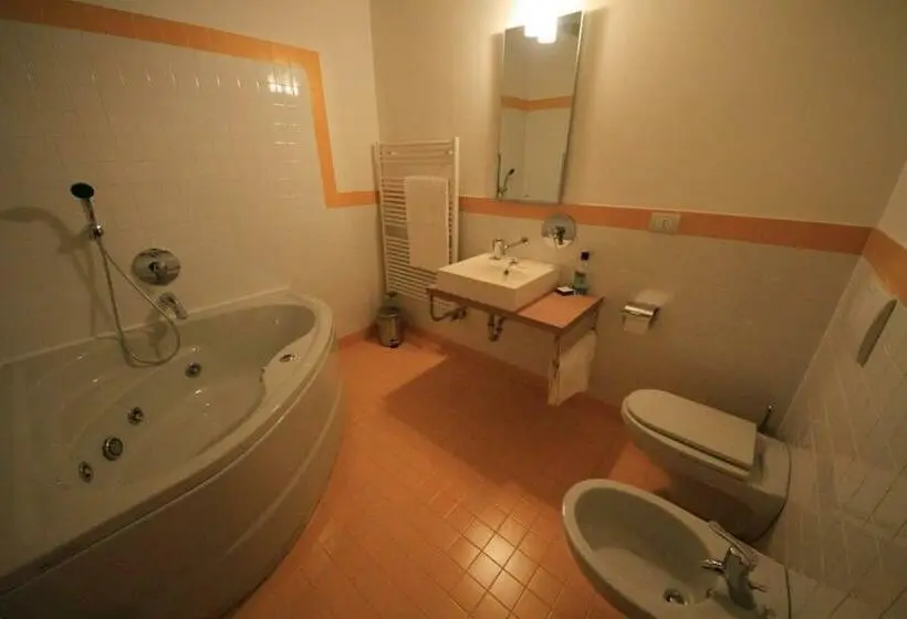 ベーシックルーム, B&b La Mondina