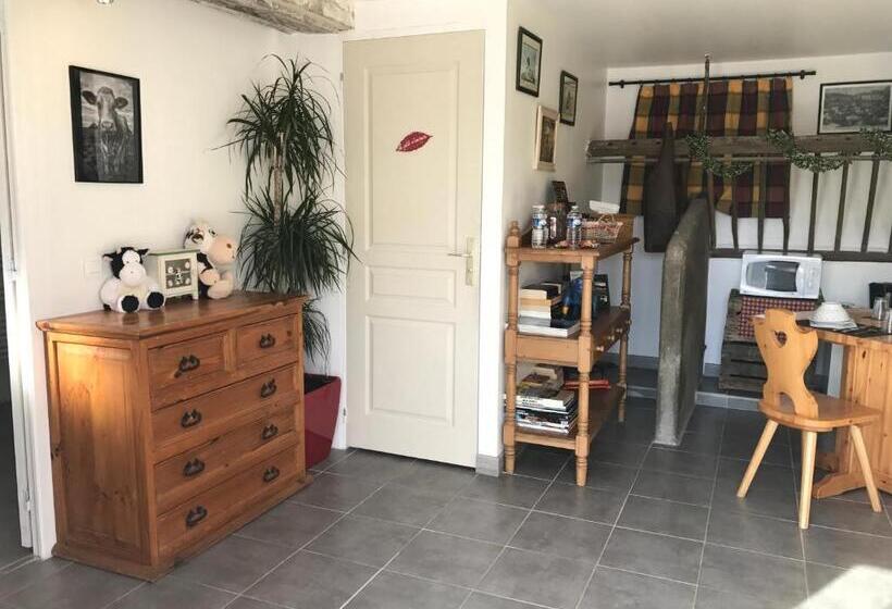 スタンダードルーム, La Petite Ferme