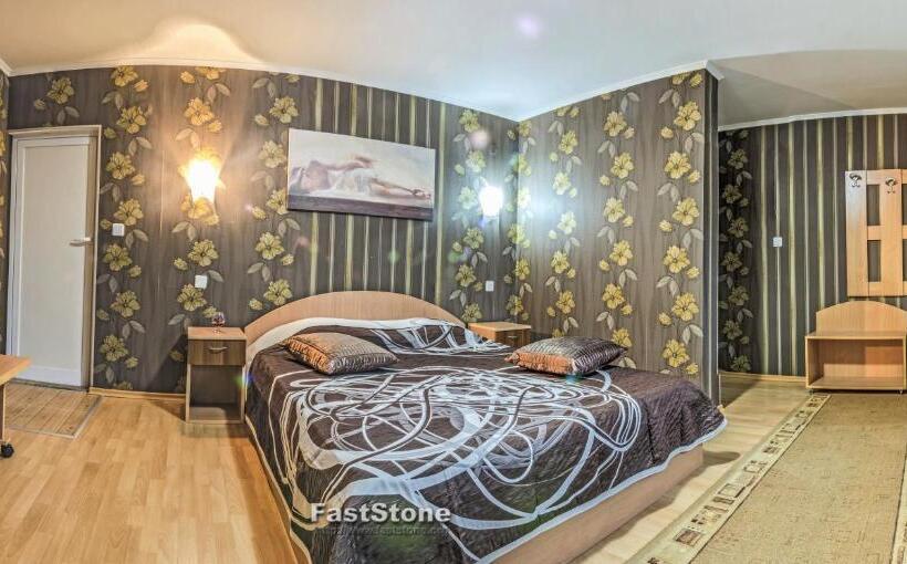 Номер Стандарт Трехместный, Discret Hotel & Restaurant