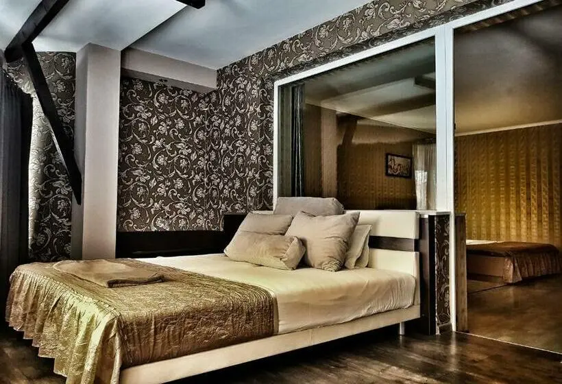 ２ベッドルームアパートメント, Discret Hotel & Restaurant