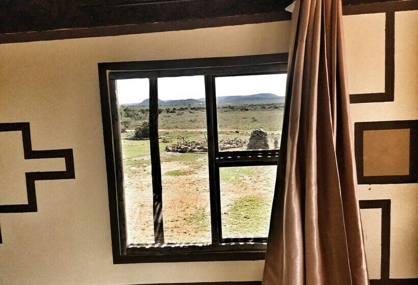 ダブルベッドスタンダードルーム, Molo Molo Game Reserve