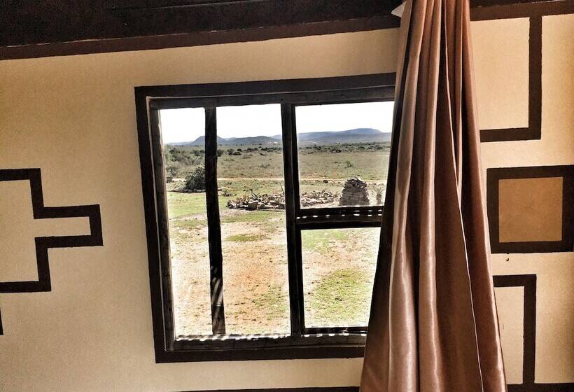 ダブルベッドスタンダードルーム, Molo Molo Game Reserve