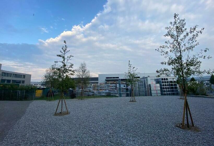 إستوديو قياسى, Motel & Aparthotel Brüggli