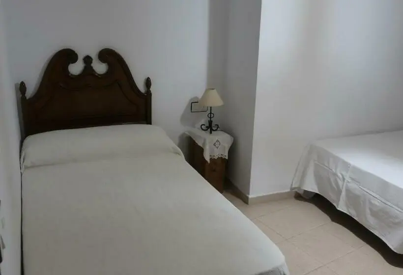 スタンダードトリプルルーム, Casa Rural Nueva Araceli