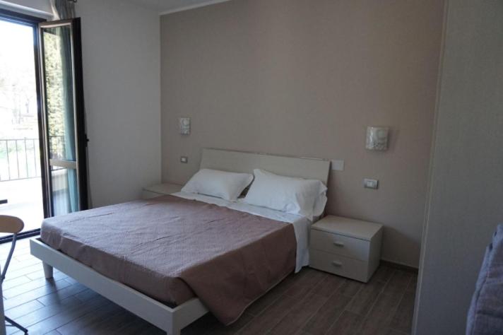 חדר סטנדרט לשלושה עם מרפסת, Lvresidence Roccelletta