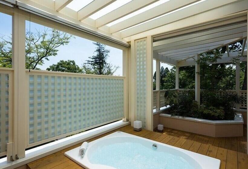 סוויטה דלוקס, Koyarunosato Doggys Island