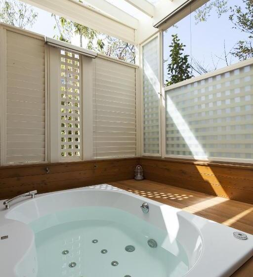 וילה בת חדר שינה 1, Koyarunosato Doggys Island