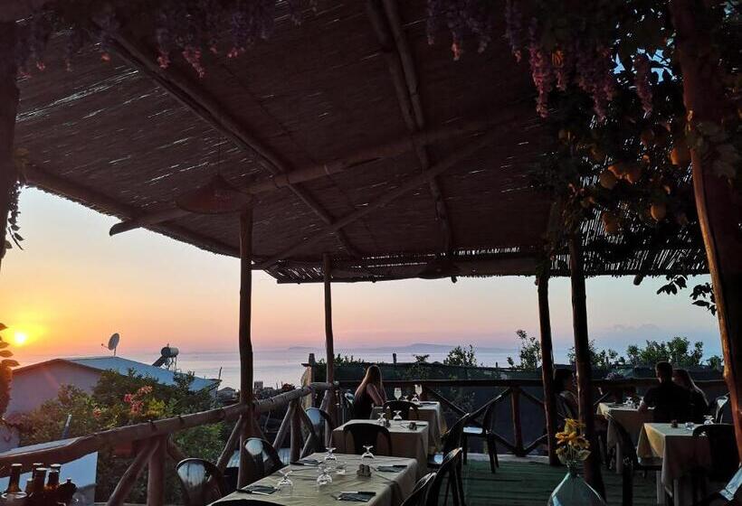 Апартаменты 1 Спальня с Террасой, Casale Villa Marzia