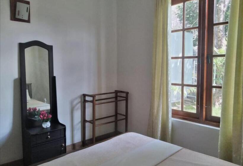 デラックスルーム, Deer Point Hotel Kandy