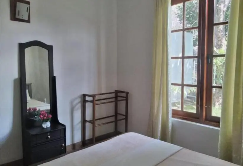 デラックスルーム, Deer Point Hotel Kandy