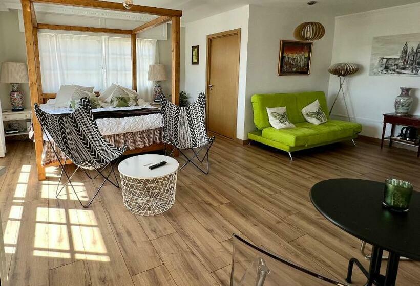 스위트 킹사이즈 침대, Mar De Frisia