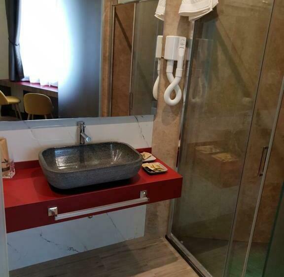 جناح, Th Luxury Rooms