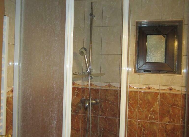 חדר סטנדרט לשלושה, Pensiunea Baroque Slimnic