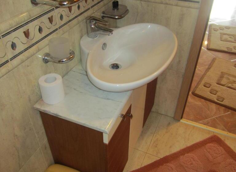 דירת חדר, Pensiunea Baroque Slimnic