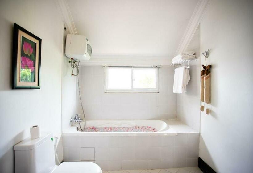 سوییت, Han & Daniel Villa Boutique