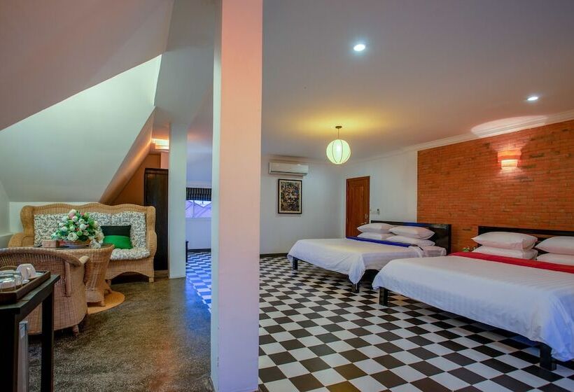 سوییت خانوادگی, Han & Daniel Villa Boutique